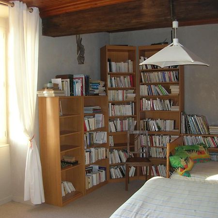 B&B "Les Remparts" Vouvant Zimmer foto